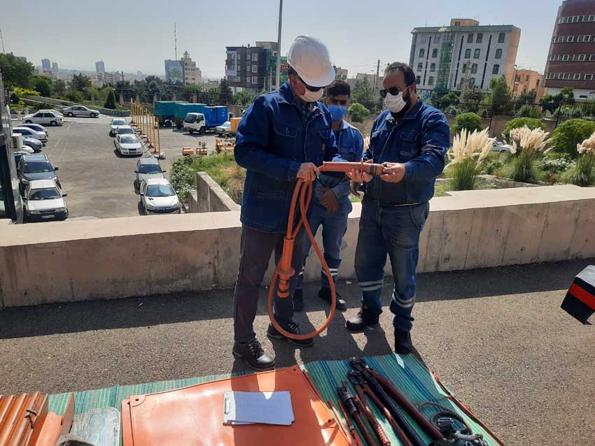 ایمنی خط گرم